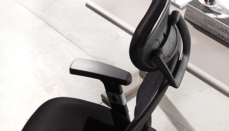 Come regolare correttamente la sedia dell’ufficio 