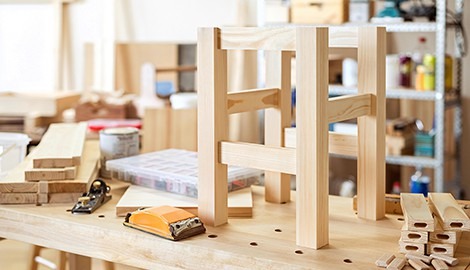 How to build a wooden stool 