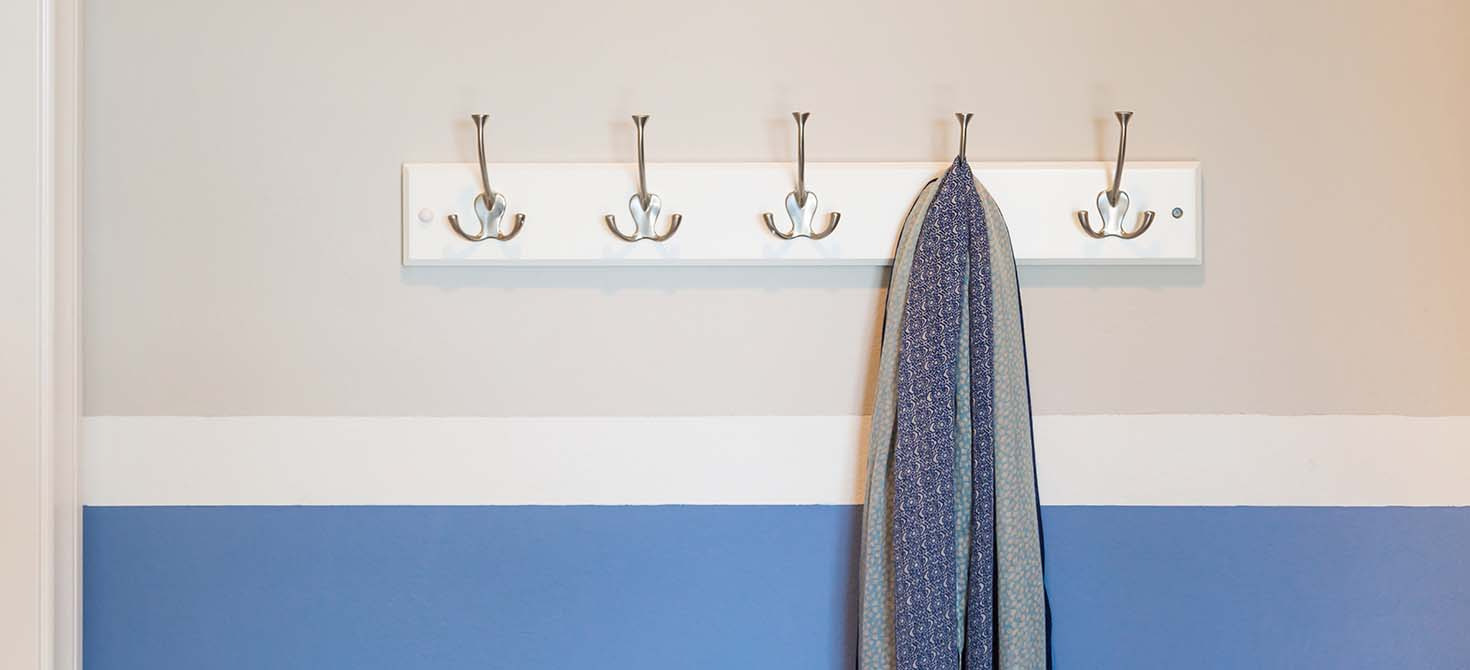 How to choose a coat rack